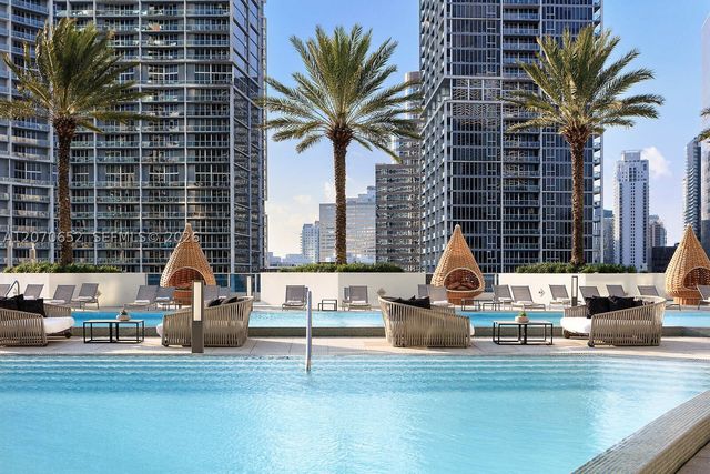 200 Biscayne Boulevard Way 309, Miami, FL 33131
