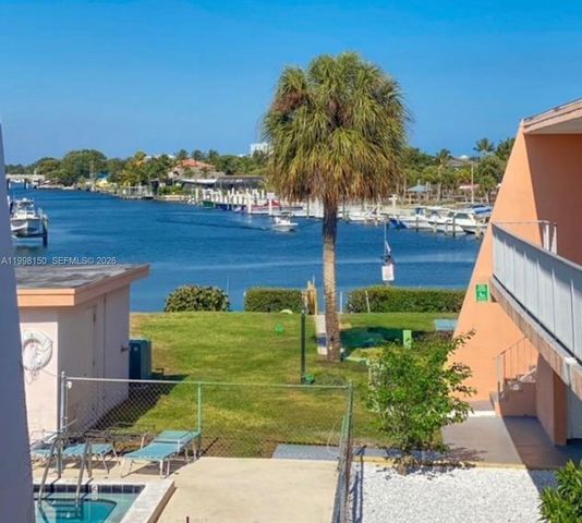 725 Hummingbird Way 212, North Palm Beach, FL 33408