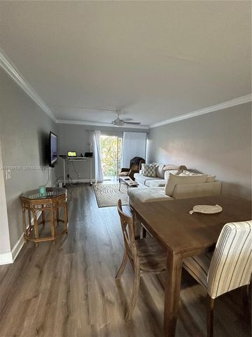 725 Hummingbird Way 212, North Palm Beach, FL 33408