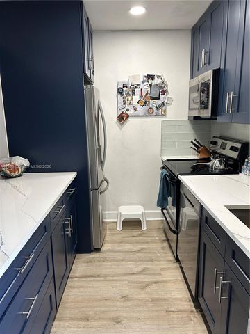 725 Hummingbird Way 212, North Palm Beach, FL 33408