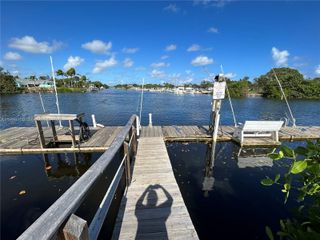 725 Hummingbird Way 212, North Palm Beach, FL 33408