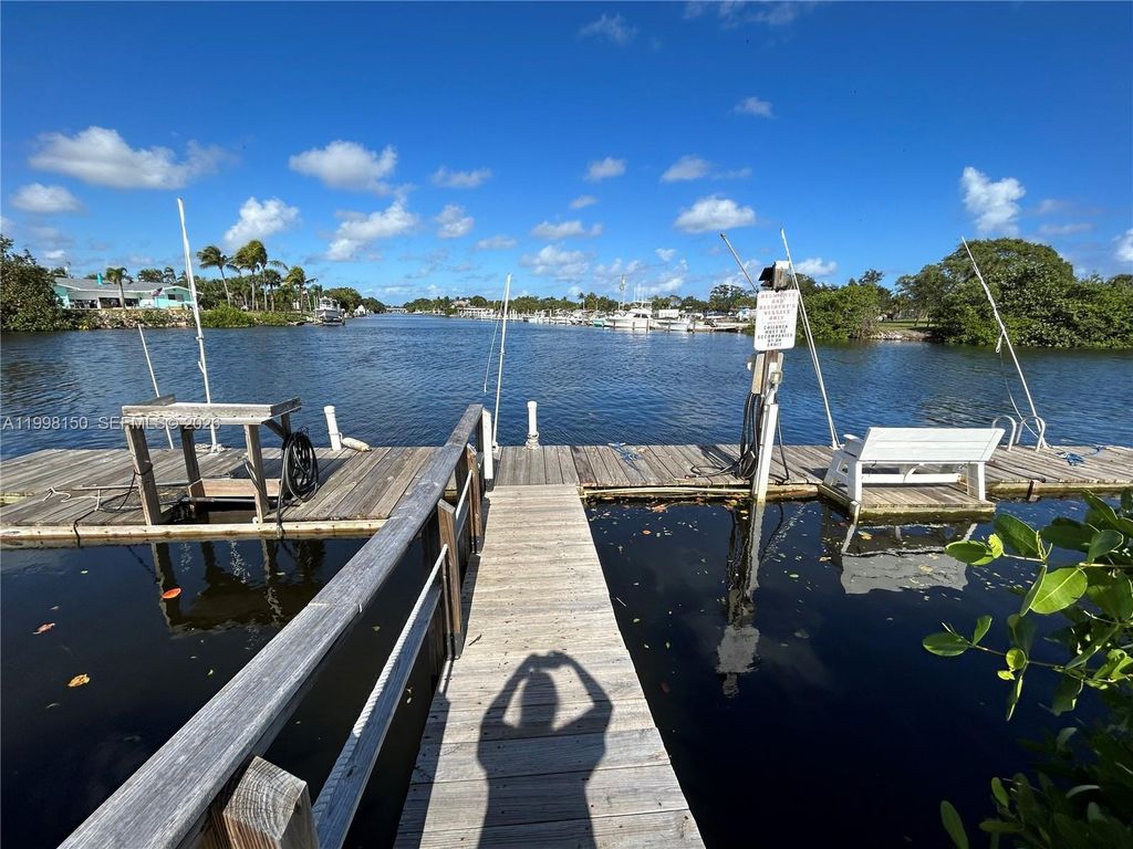 725 Hummingbird Way 212, North Palm Beach, FL 33408