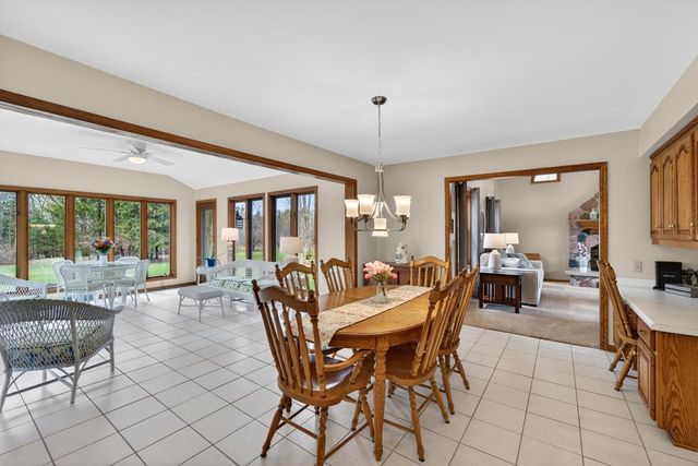 4405 Marseilles DRIVE, Mequon, WI 53092