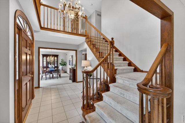 4405 Marseilles DRIVE, Mequon, WI 53092