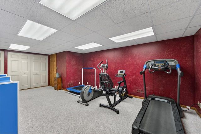 4405 Marseilles DRIVE, Mequon, WI 53092