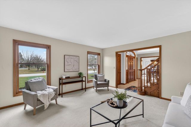 4405 Marseilles DRIVE, Mequon, WI 53092