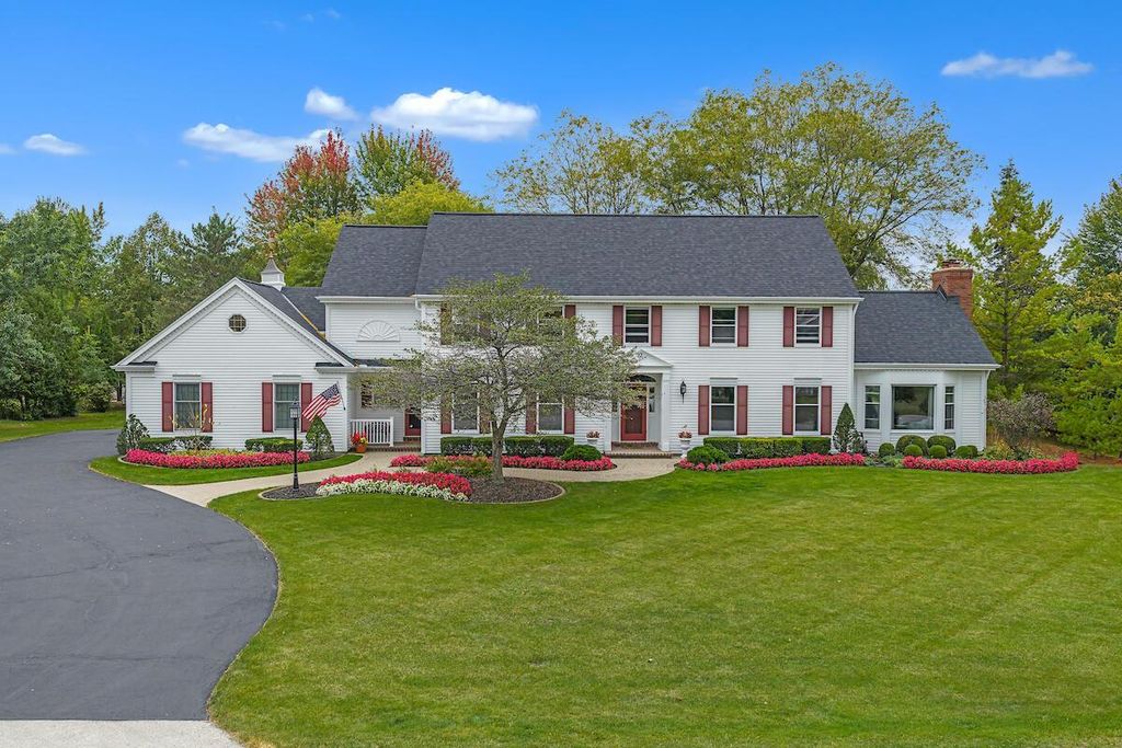 4405 Marseilles DRIVE, Mequon, WI 53092
