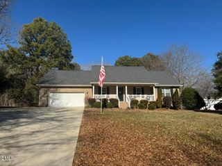 525 Victoria Hills Drive S, Fuquay Varina, NC 27526