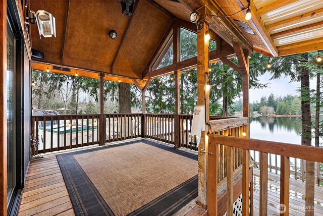 1600 W Star Lake Drive, Elma, WA 98541