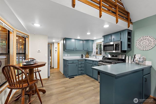 1600 W Star Lake Drive, Elma, WA 98541