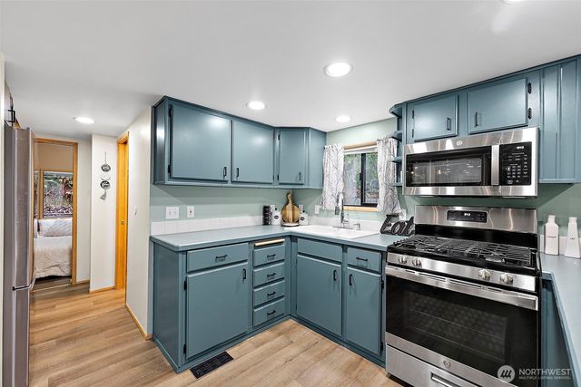 1600 W Star Lake Drive, Elma, WA 98541