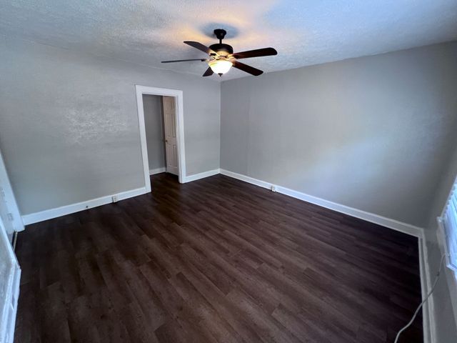 419 Belmont Ave, Shelbyville, TN 37160