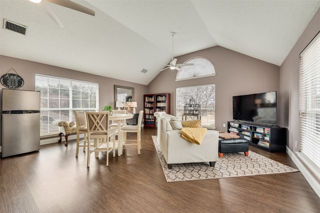 3207 Abingdon Drive, Richardson, TX 75082