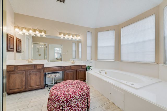 3207 Abingdon Drive, Richardson, TX 75082