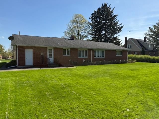 150 Hillcrest Circle, Sun Prairie, WI 53590