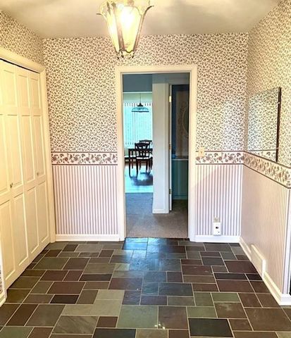150 Hillcrest Circle, Sun Prairie, WI 53590