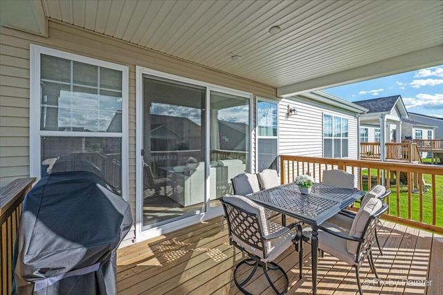 405 Canon DRIVE, Lake Geneva, WI 53147