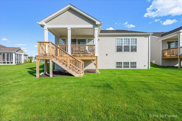405 Canon DRIVE, Lake Geneva, WI 53147