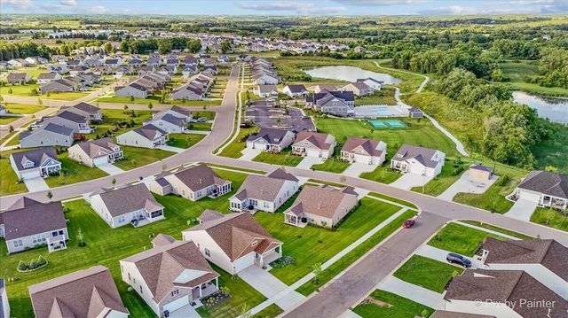 405 Canon DRIVE, Lake Geneva, WI 53147