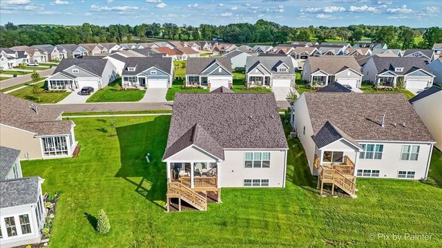 405 Canon DRIVE, Lake Geneva, WI 53147