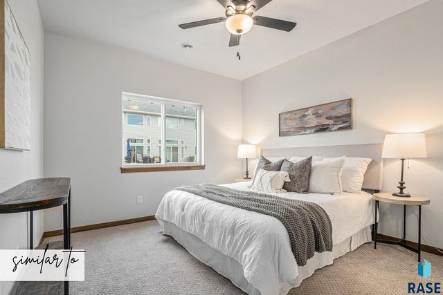 8012 E Tencate Pl, Sioux Falls, SD 57110