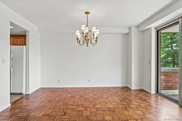100 Hilton Avenue 417, Garden City, NY 11530
