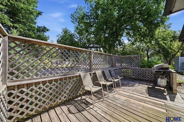 1828 N 30th Street, Lincoln, NE 68503