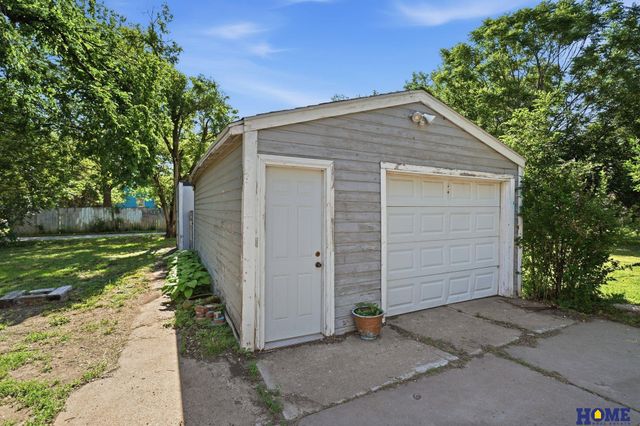 1828 N 30th Street, Lincoln, NE 68503