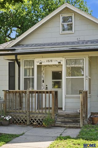 1828 N 30th Street, Lincoln, NE 68503
