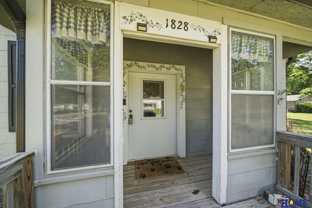 1828 N 30th Street, Lincoln, NE 68503