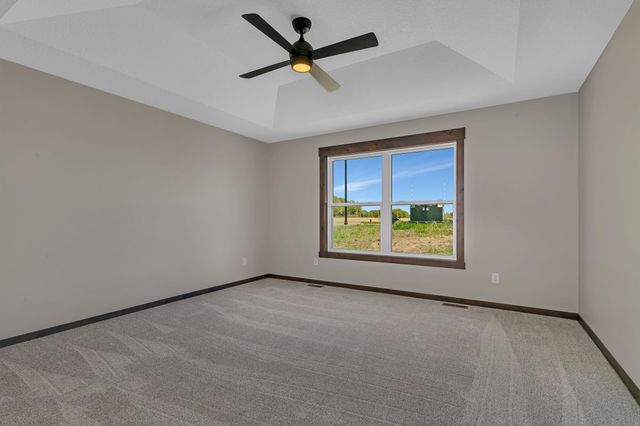 1900 Sandstone Loop S, Sartell, MN 56377
