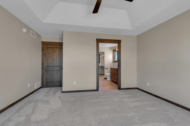 1900 Sandstone Loop S, Sartell, MN 56377
