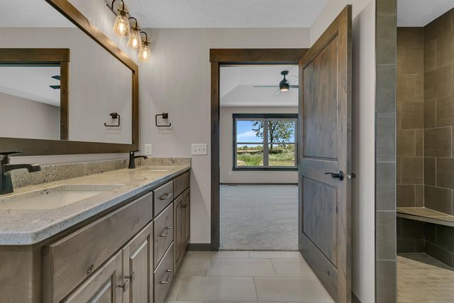 1900 Sandstone Loop S, Sartell, MN 56377