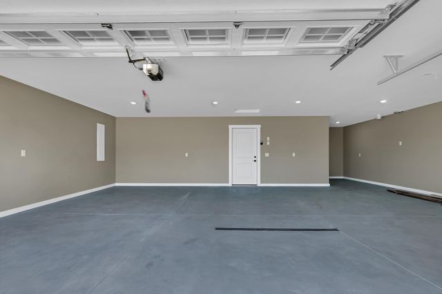 1900 Sandstone Loop S, Sartell, MN 56377