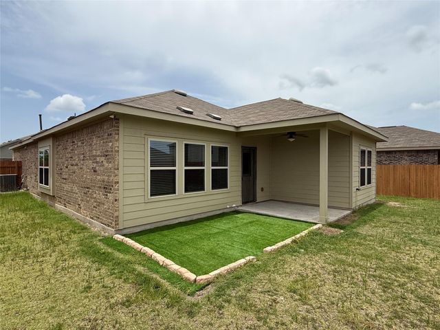 369 Shale CIR, Buda, TX 78610