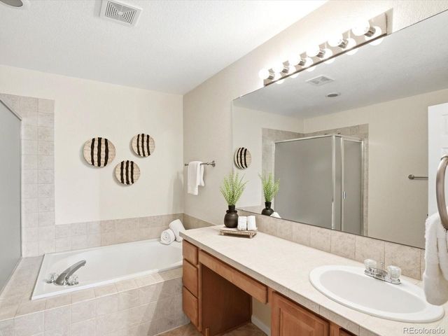 3203 S Indiana St, Lakewood, CO 80228