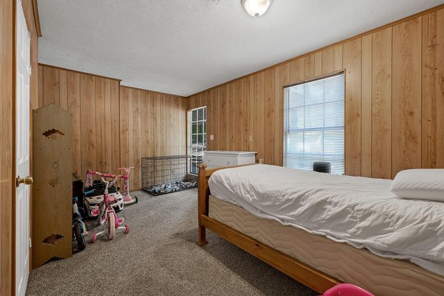 88 Gazebo Street A-E, Huntsville, TX 77340