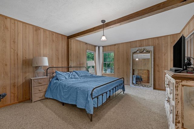 88 Gazebo Street A-E, Huntsville, TX 77340