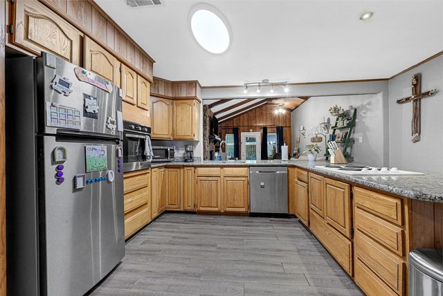 88 Gazebo Street A-E, Huntsville, TX 77340