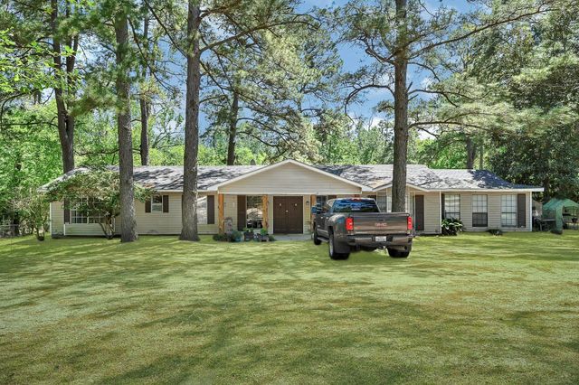 88 Gazebo Street A-E, Huntsville, TX 77340