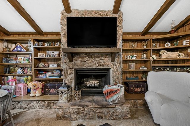 88 Gazebo Street A-E, Huntsville, TX 77340