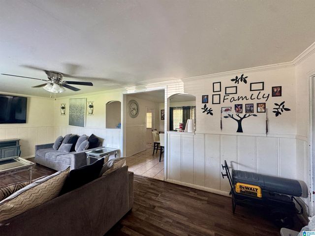 408 BLACK CREEK ROAD, Tarrant, AL 35217