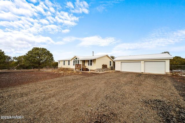 9 N3307 --, Vernon, AZ 85940