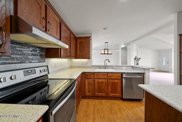 9 N3307 --, Vernon, AZ 85940