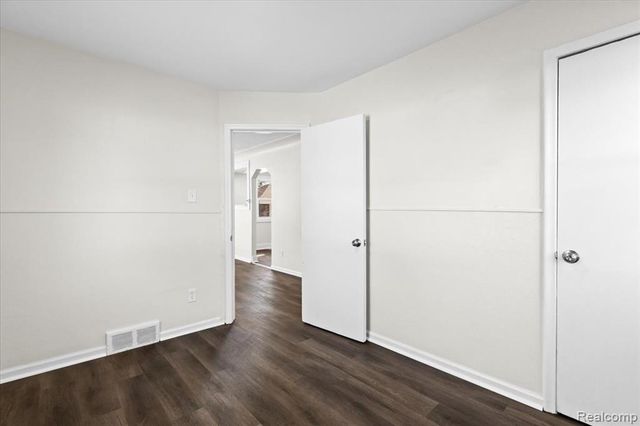 14092 Knox Avenue, Warren, MI 48089