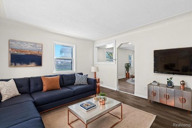 14092 Knox Avenue, Warren, MI 48089