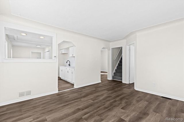 14092 Knox Avenue, Warren, MI 48089