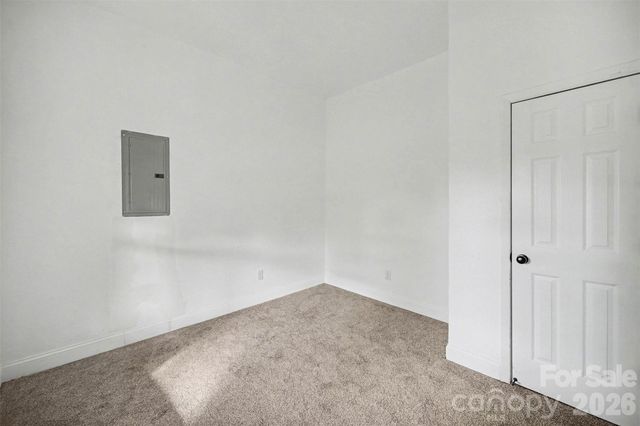 612 E E Street, Newton, NC 28658