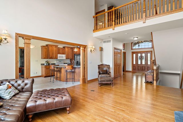 821 Mary Ellen Drive, Crown Point, IN 46307