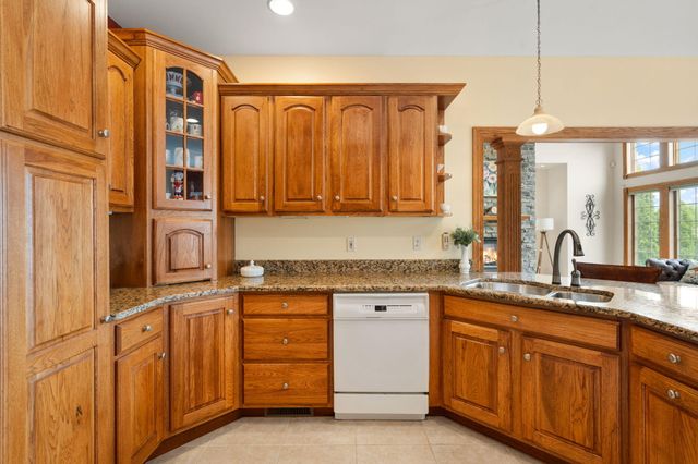 821 Mary Ellen Drive, Crown Point, IN 46307